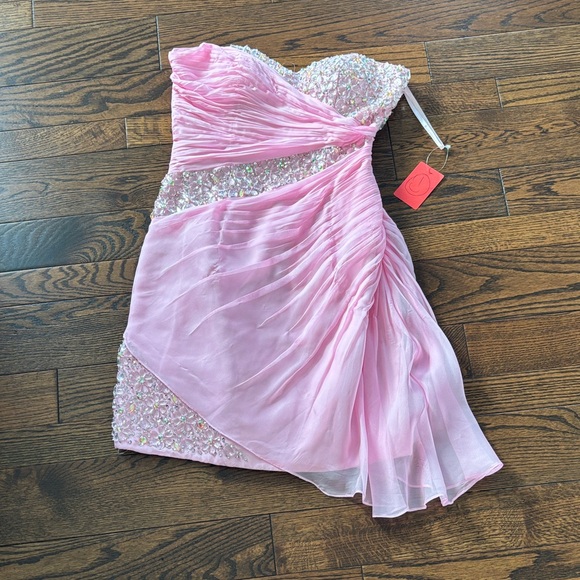 Glamorous Pink Sequin Strapless Dress - Picture 1 of 6